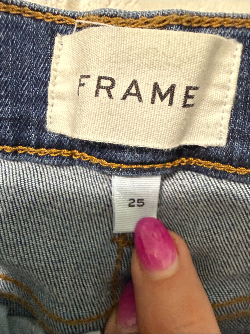Frame Denim Le High Straight Jeans Raw Hem
- Dark Blue size 25 - Picture 9 of 11
